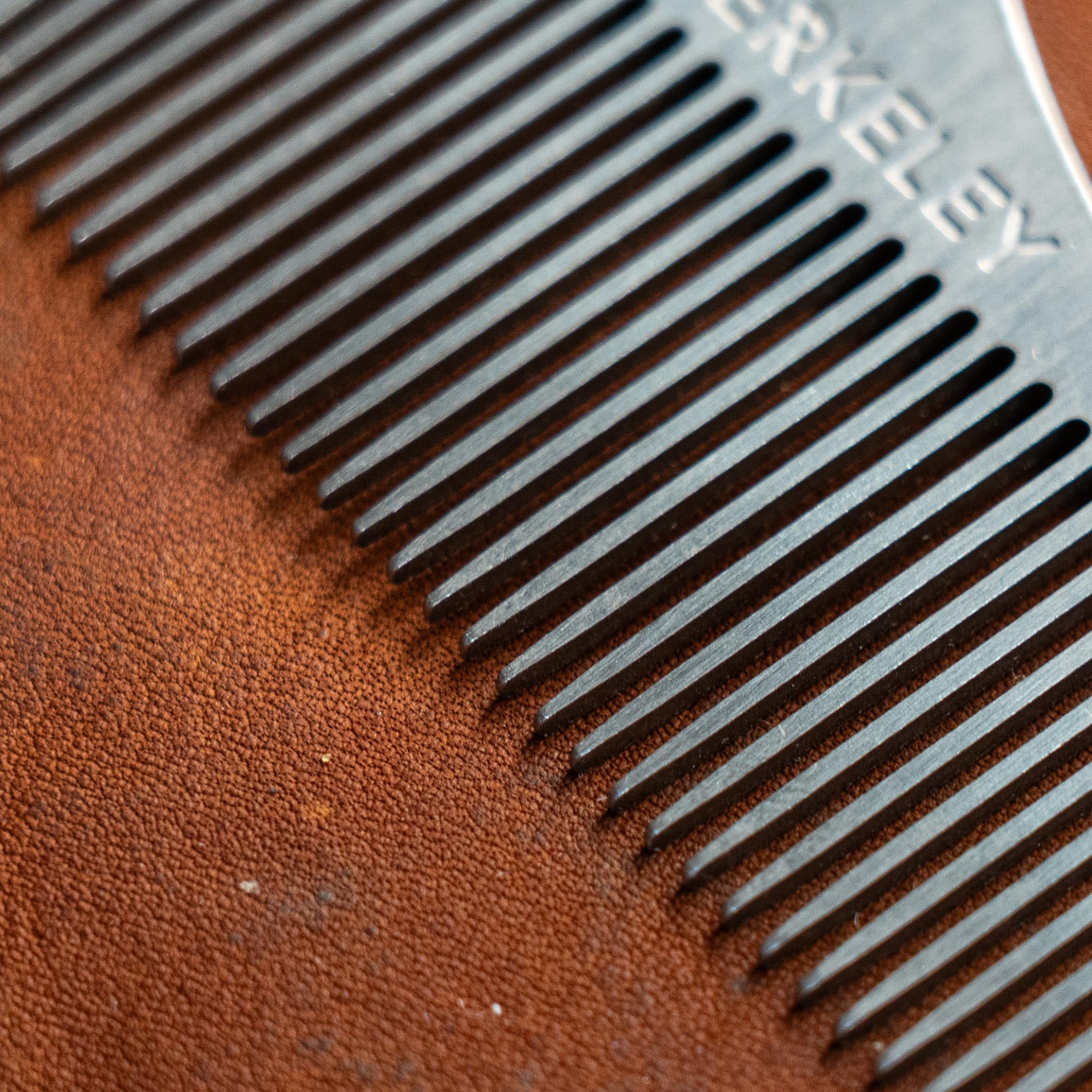 AXIS - Beard Styling Comb